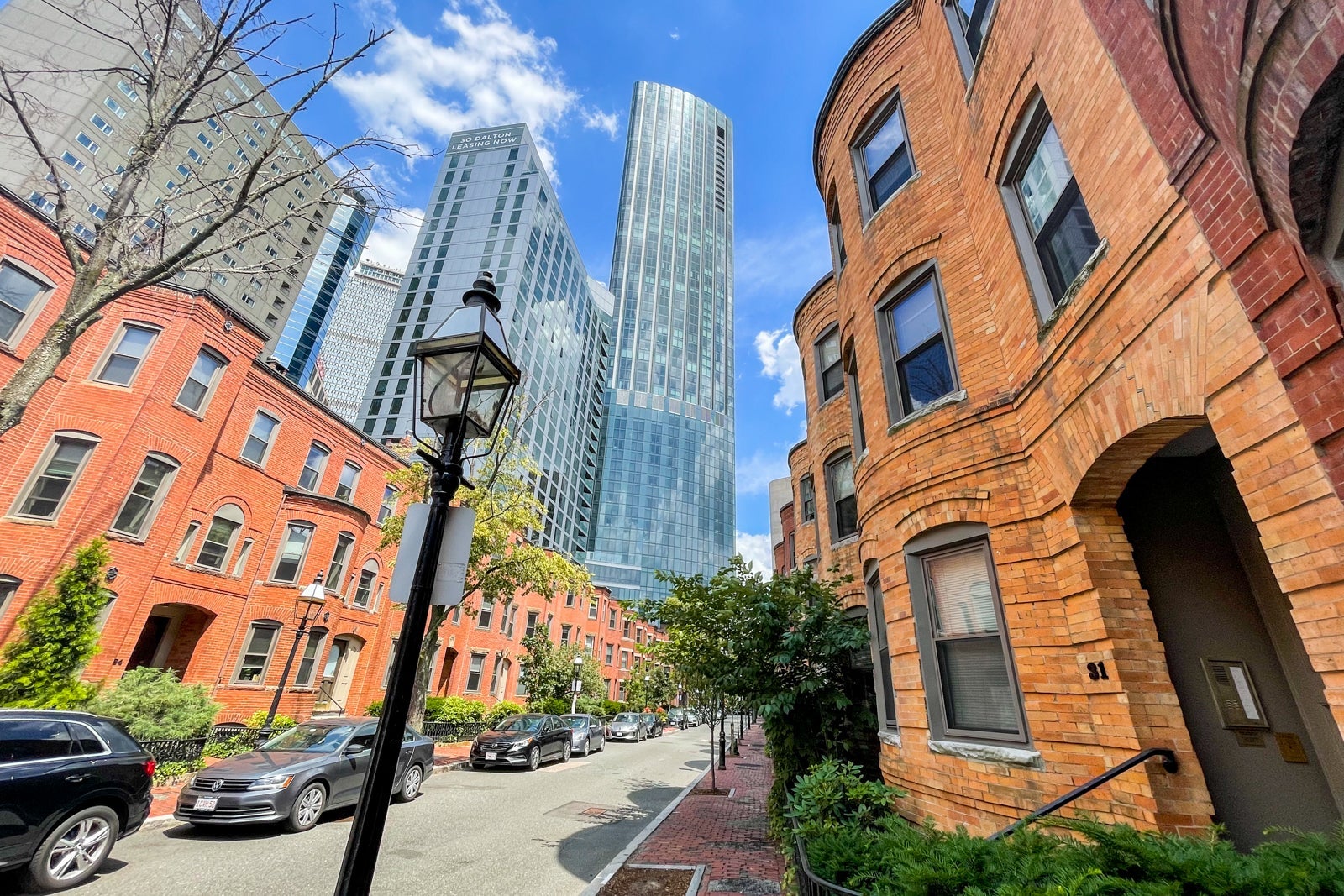 Four Seasons One Dalton Street, Boston neighborhood