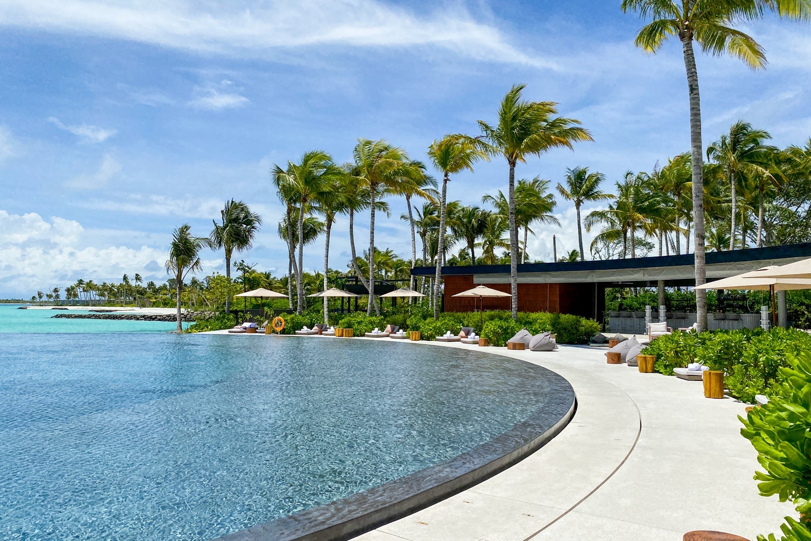 Ritz Carlton Fari Islands Pool