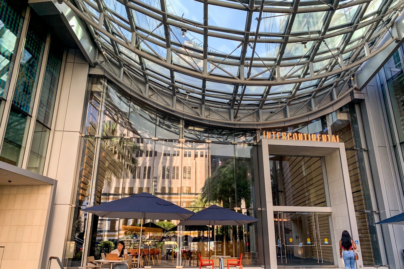 Intercontinental Downtown Los Angeles enterance