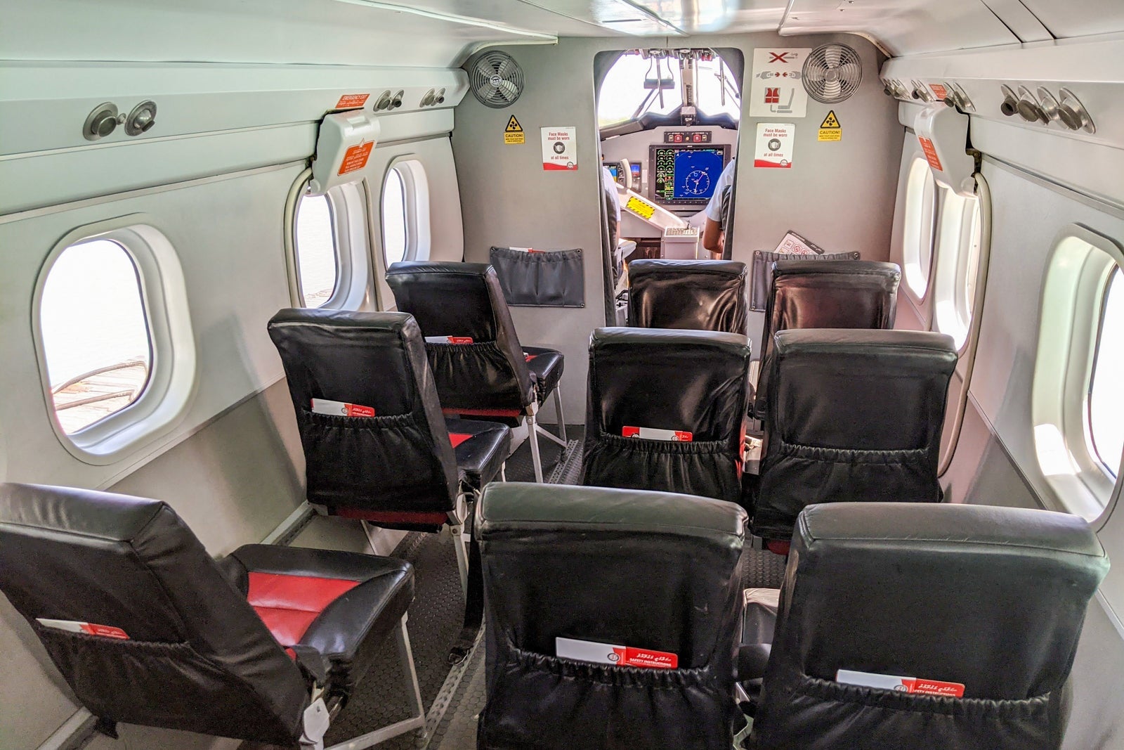 Trans Maldivian Airways seaplane