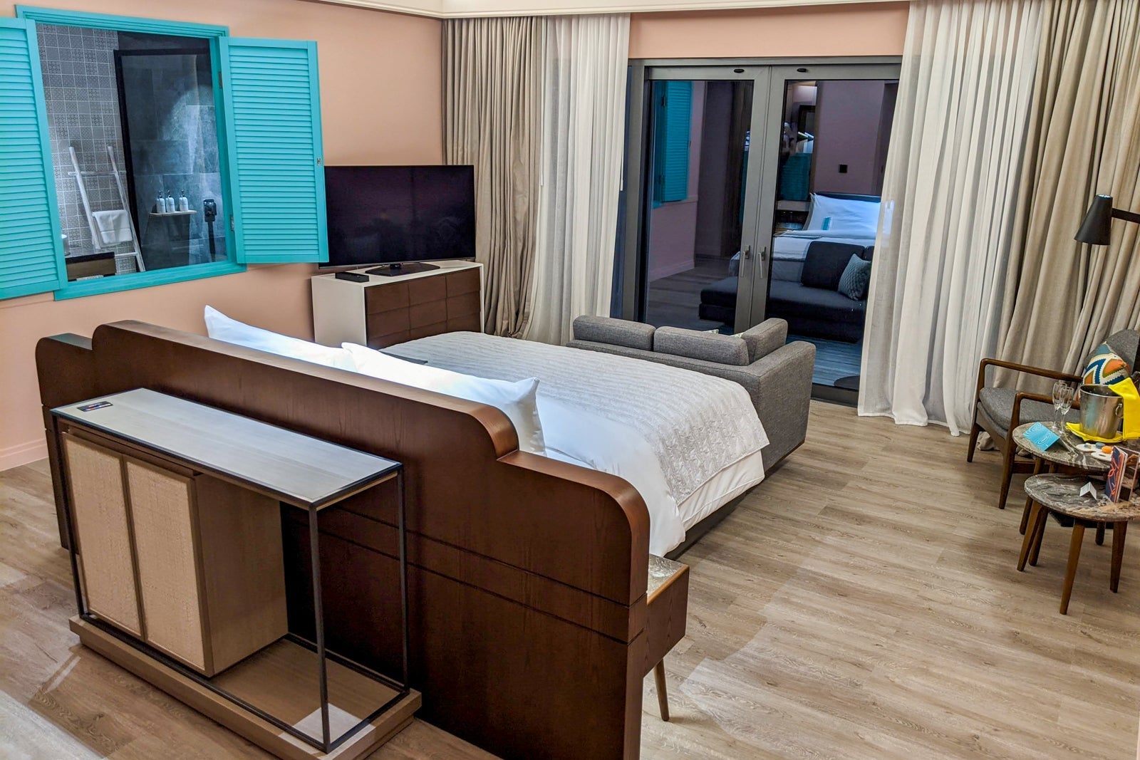 Sunrise overwater villa at Le Meridien Maldives