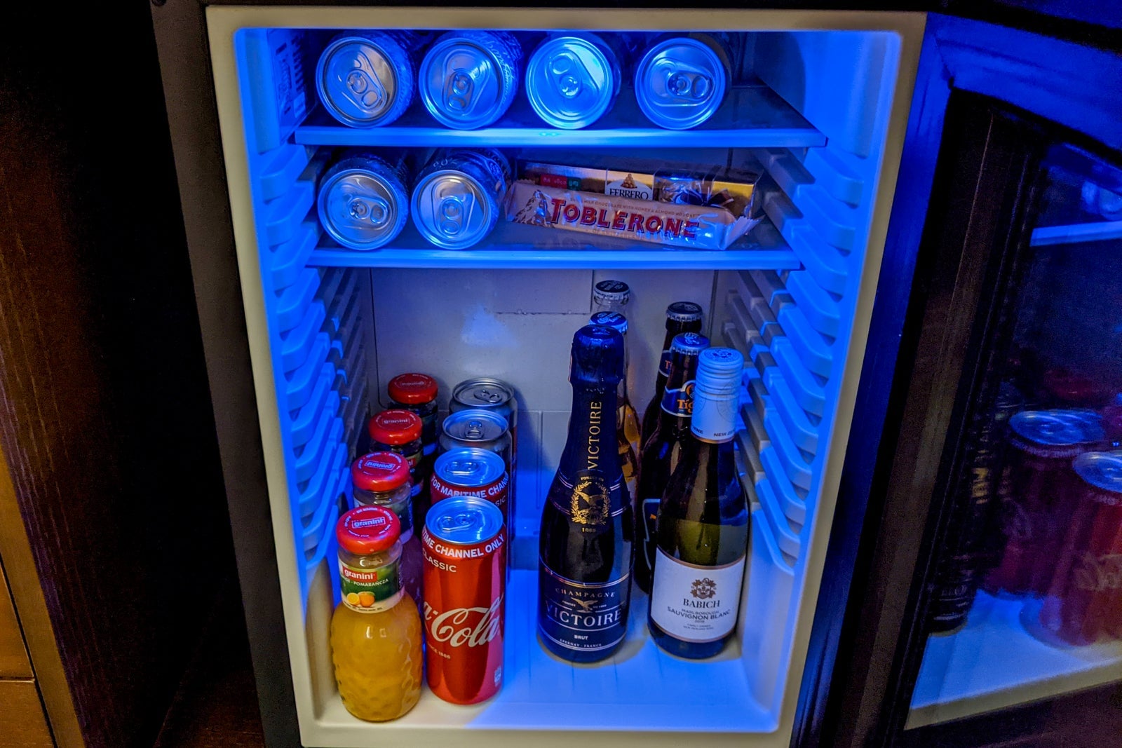 Mini bar at Le Meridien Maldives