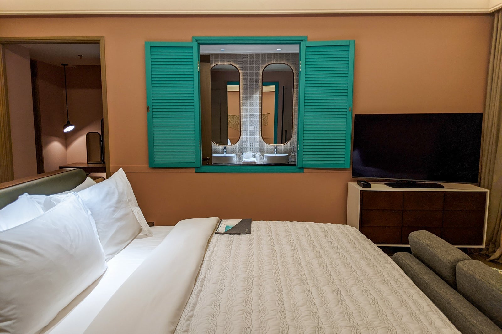 Sunrise overwater villa at Le Meridien Maldives