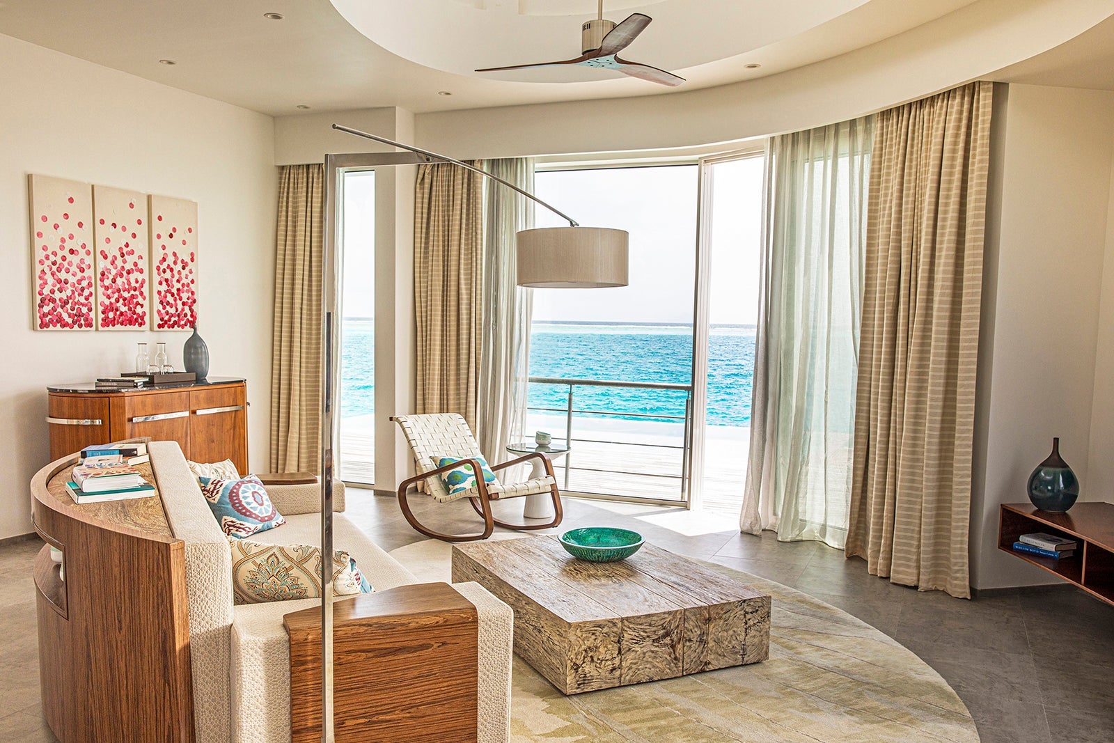 Beach villas Jumeirah Maldives