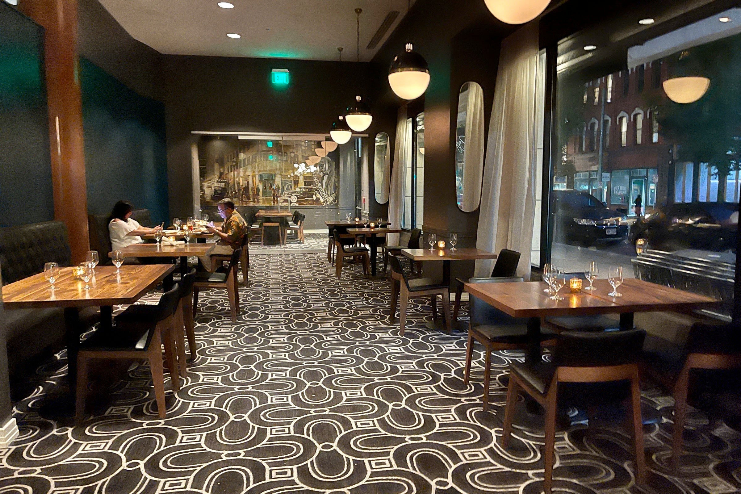 Oggies Dining Room