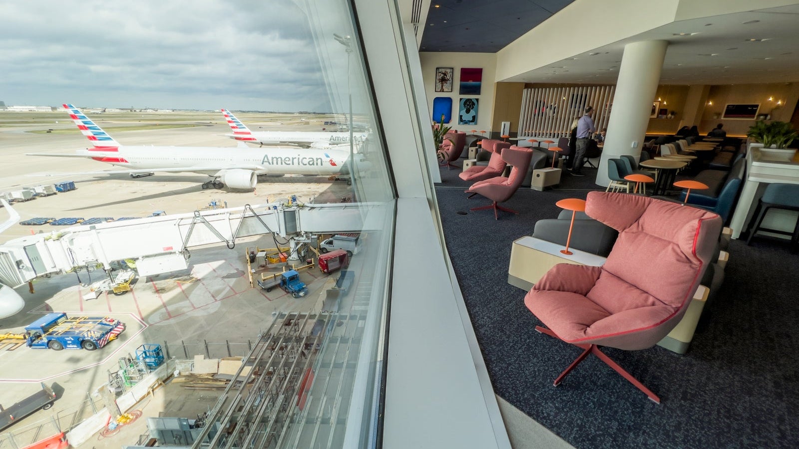 Capital One Lounge DFW