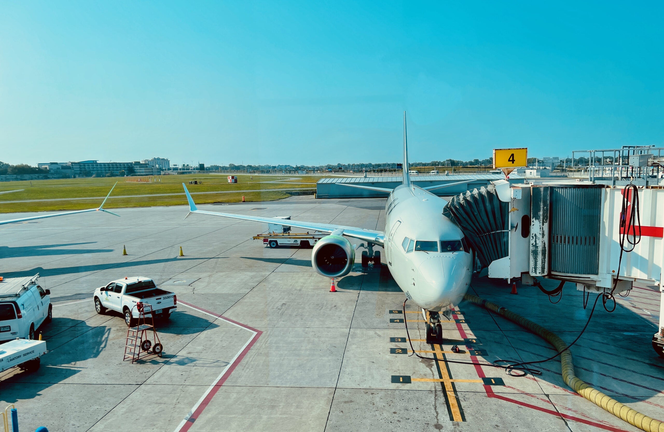 Front of Flair Airlines 737 at YUL
