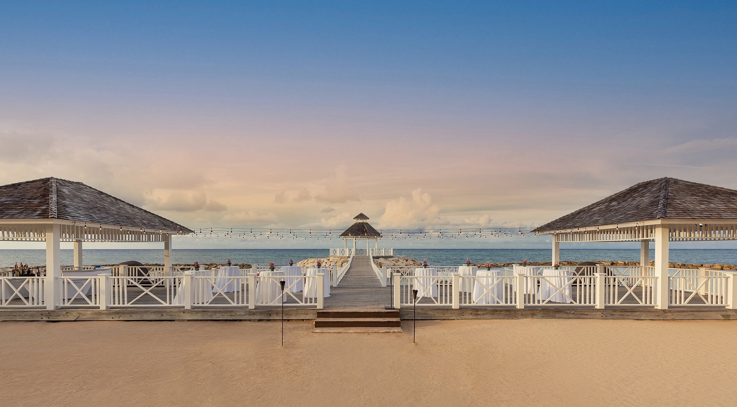 Hyatt Ziva Rose Hall outdoor area