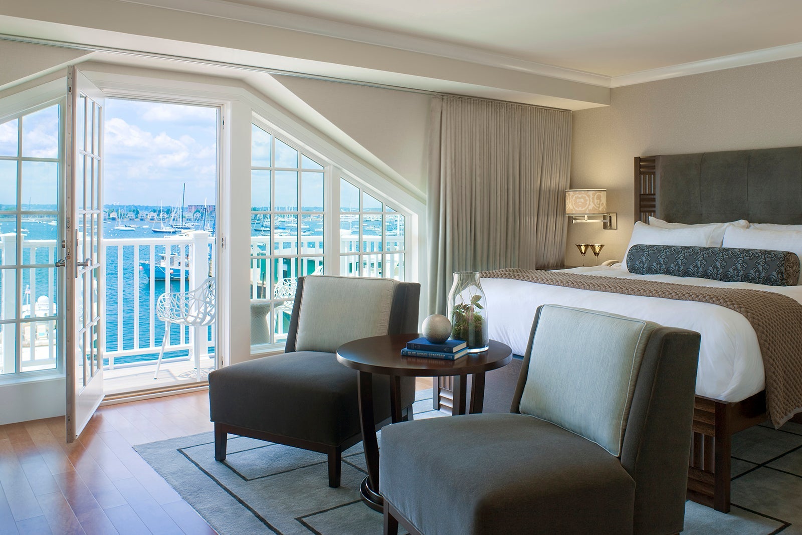 41 North guest room Newport Rhode Island