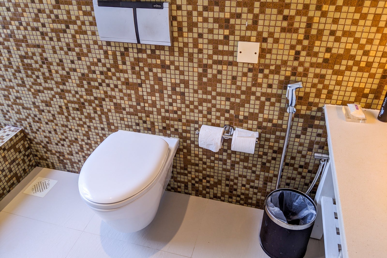 Ocean view villa with beach access at Holiday Inn Resort Kandooma Maldives