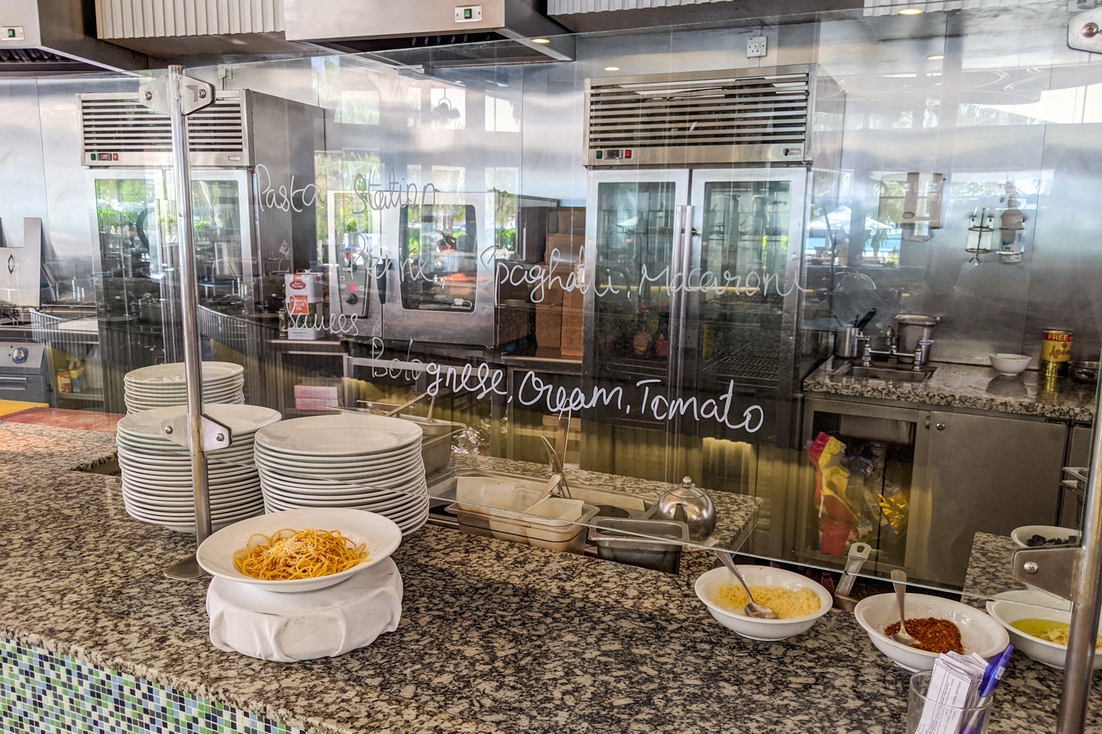 Buffet at Holiday Inn Resort Kandooma Maldives