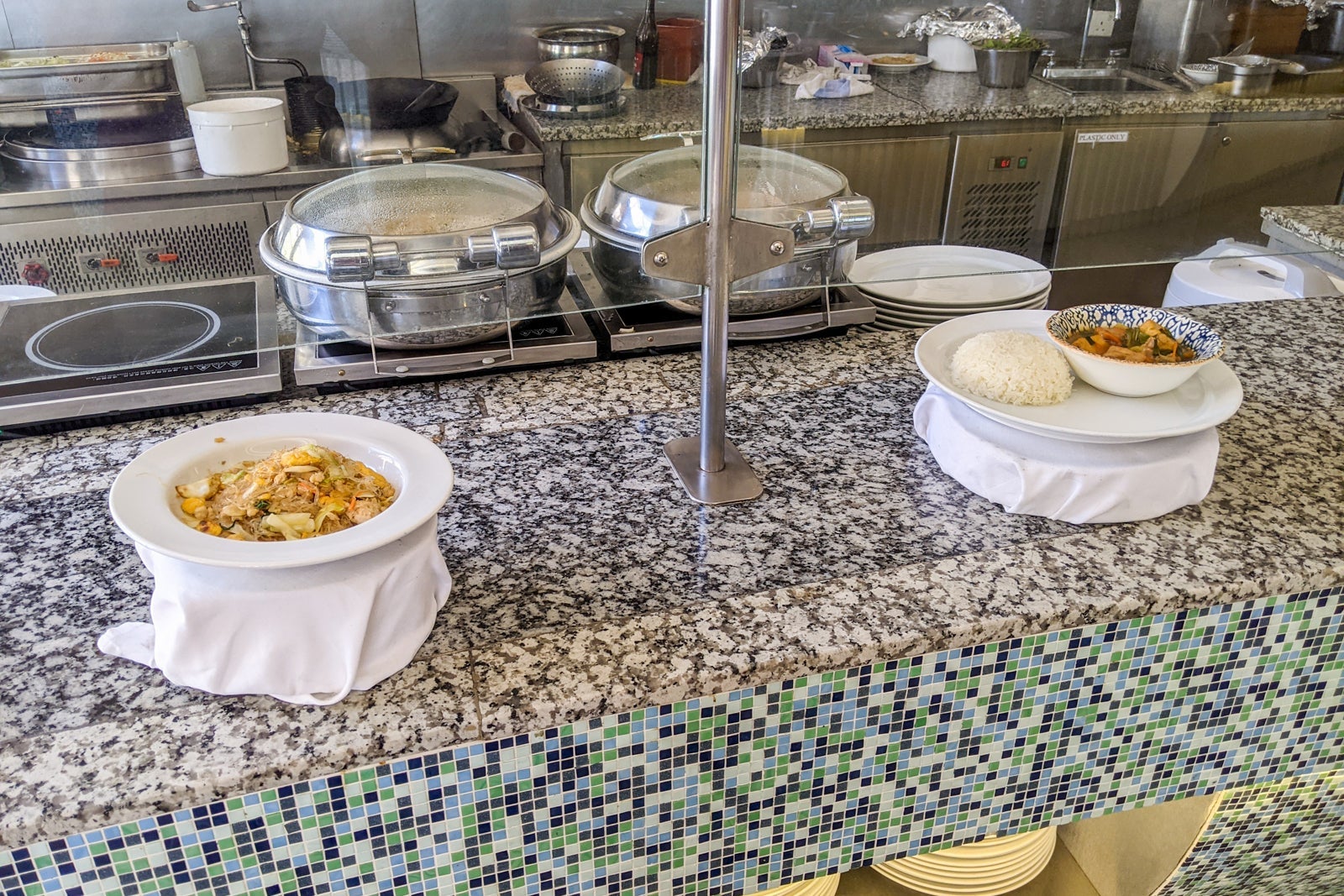 Buffet at Holiday Inn Resort Kandooma Maldives