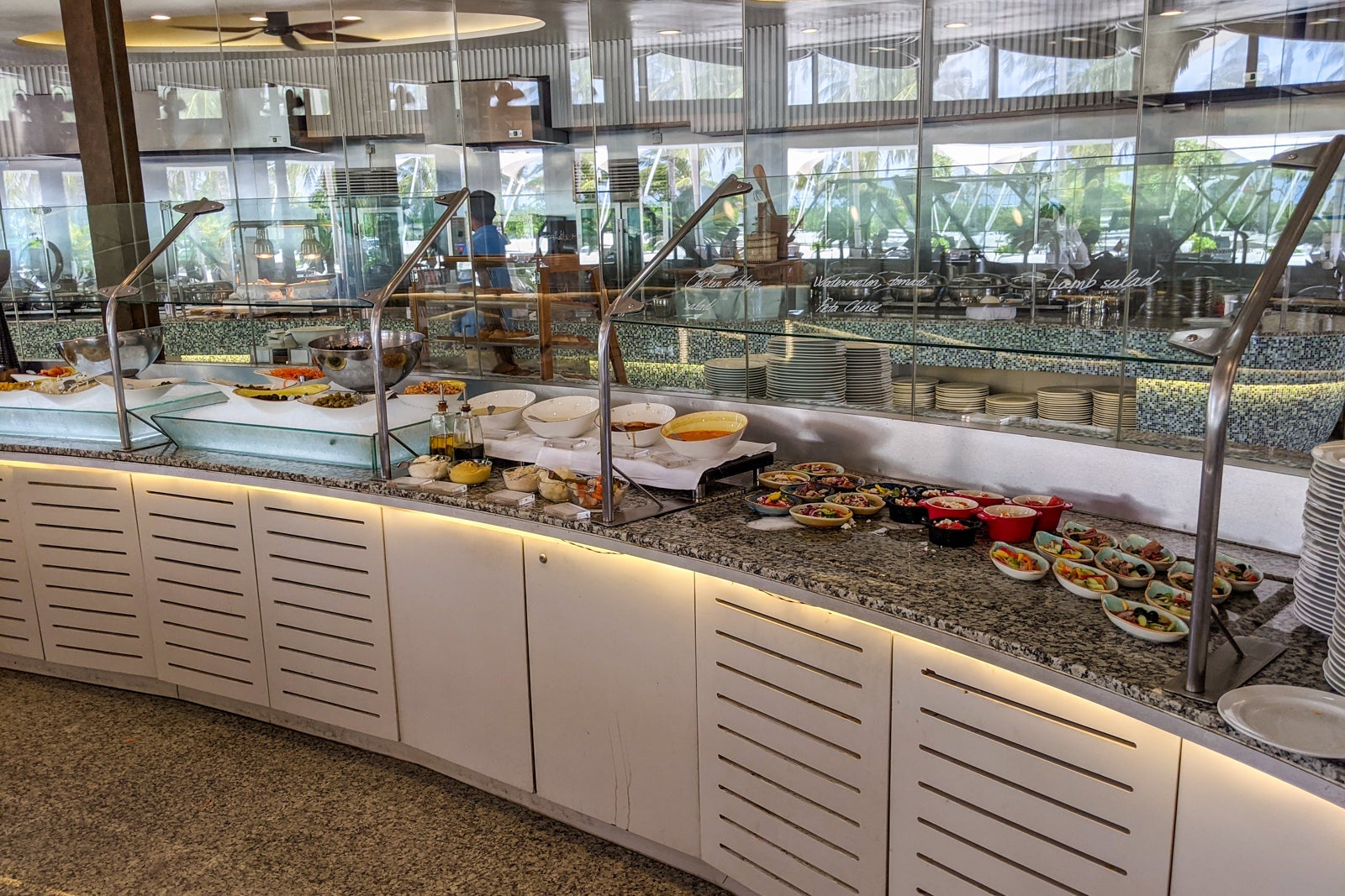 Buffet at Holiday Inn Resort Kandooma Maldives