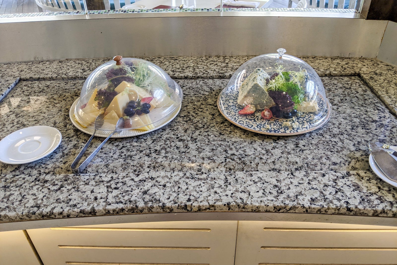 Buffet at Holiday Inn Resort Kandooma Maldives