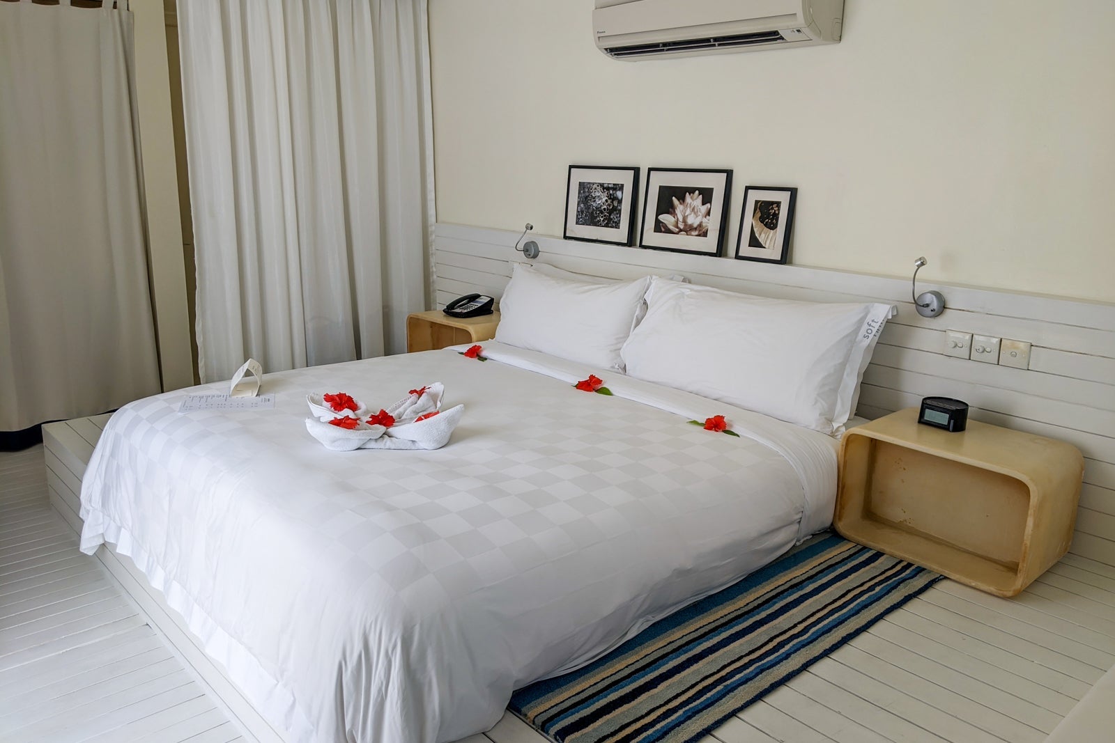 Lagoon view overwater villa at Holiday Inn Resort Kandooma Maldives