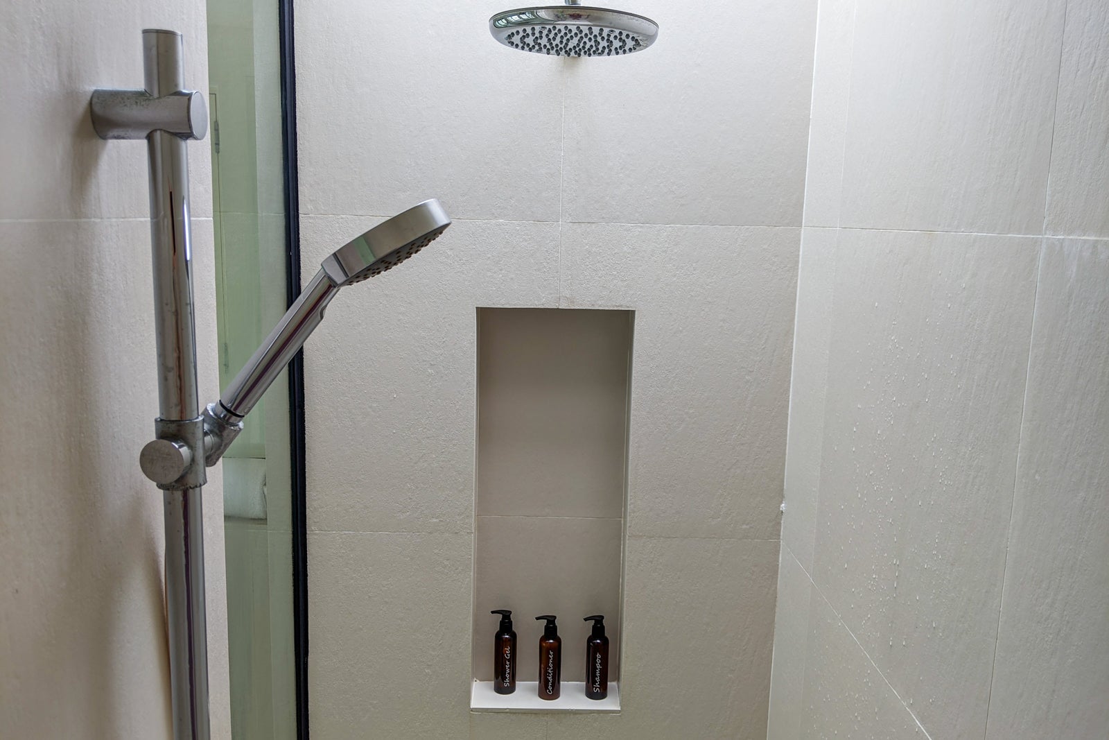 Lagoon view overwater villa at Holiday Inn Resort Kandooma Maldives