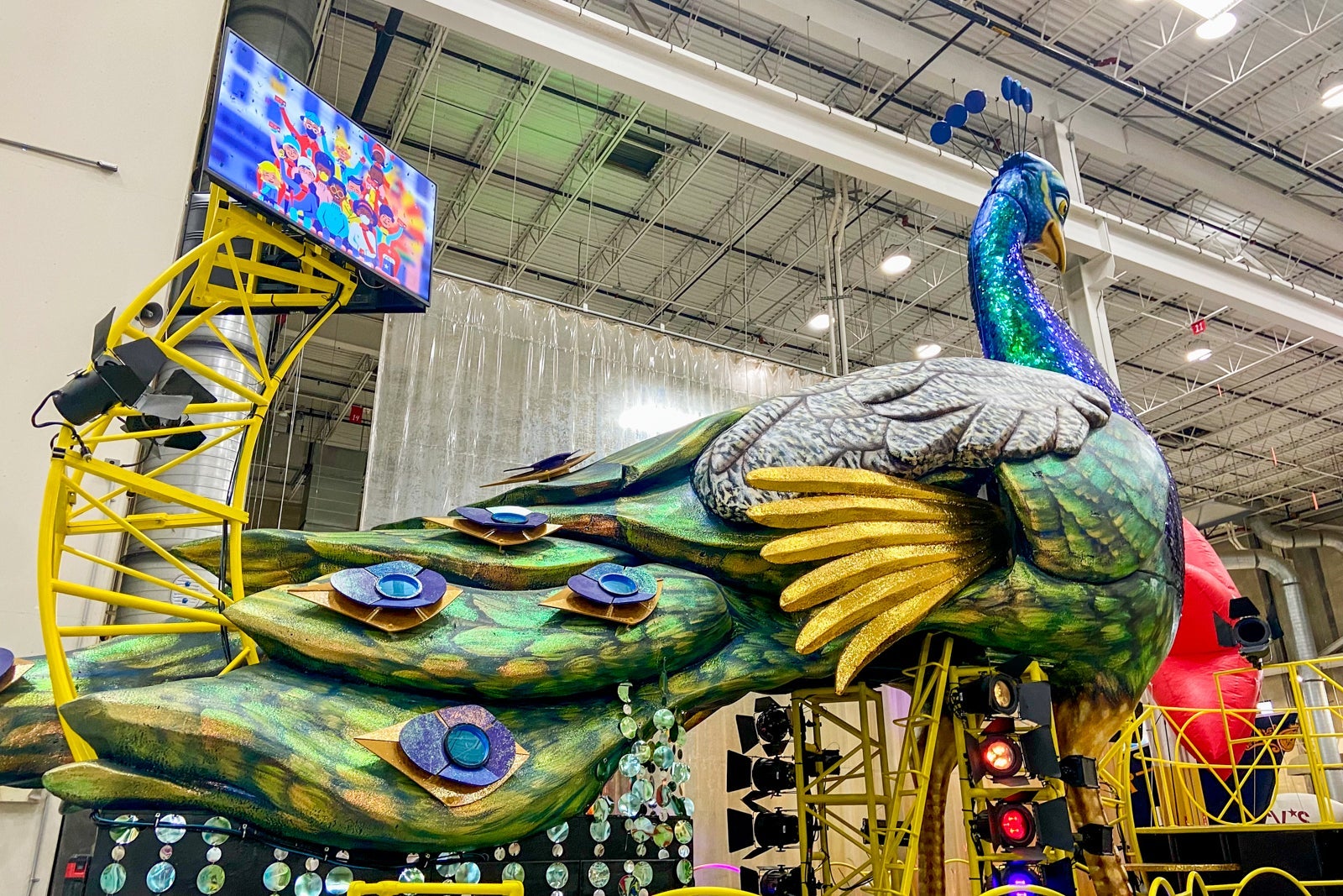 Peacock float at the Macy's Thanksgiving Day Parade 2021