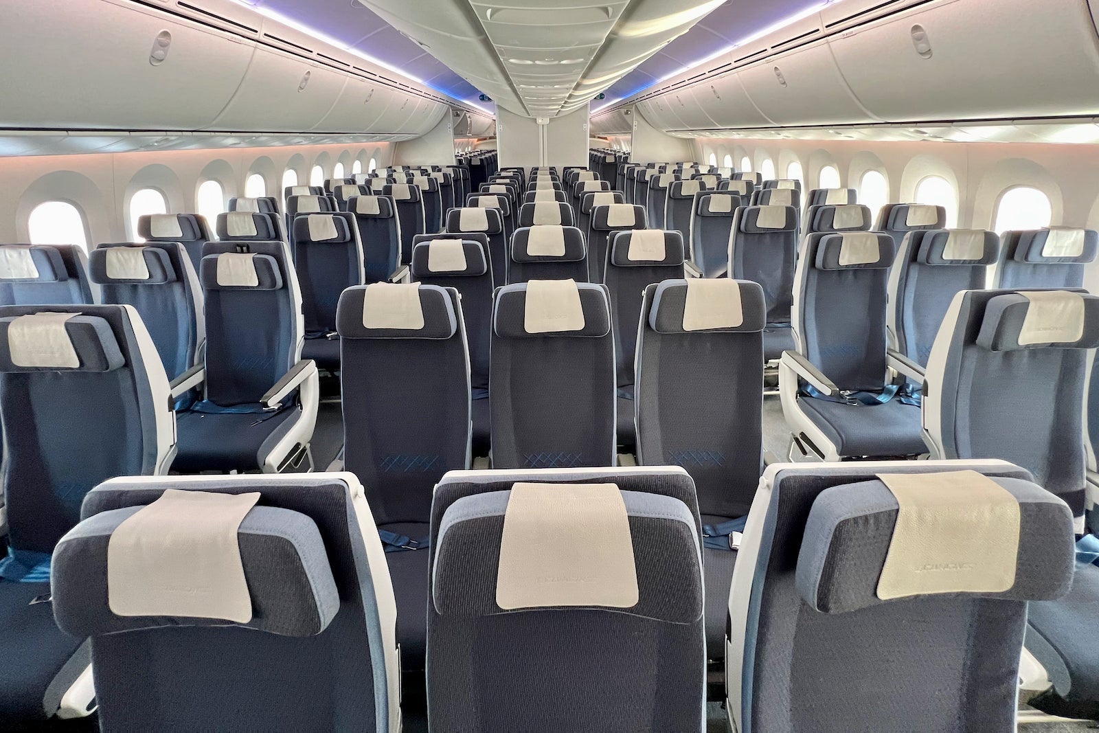 Inside El Al's spiffy 787 Dreamliner with overhauled cabins - The