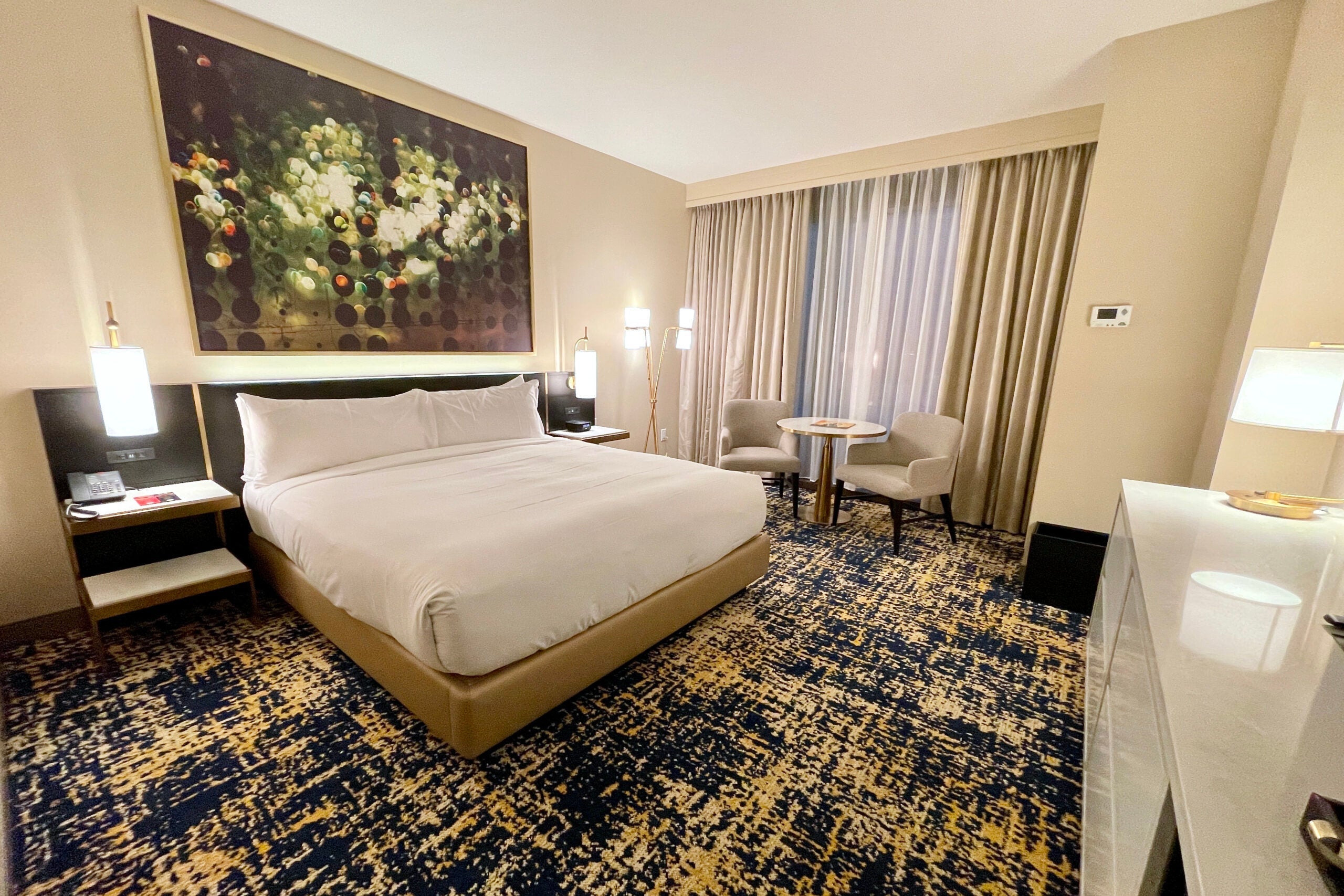 King room at the Las Vegas Hilton at Resorts World