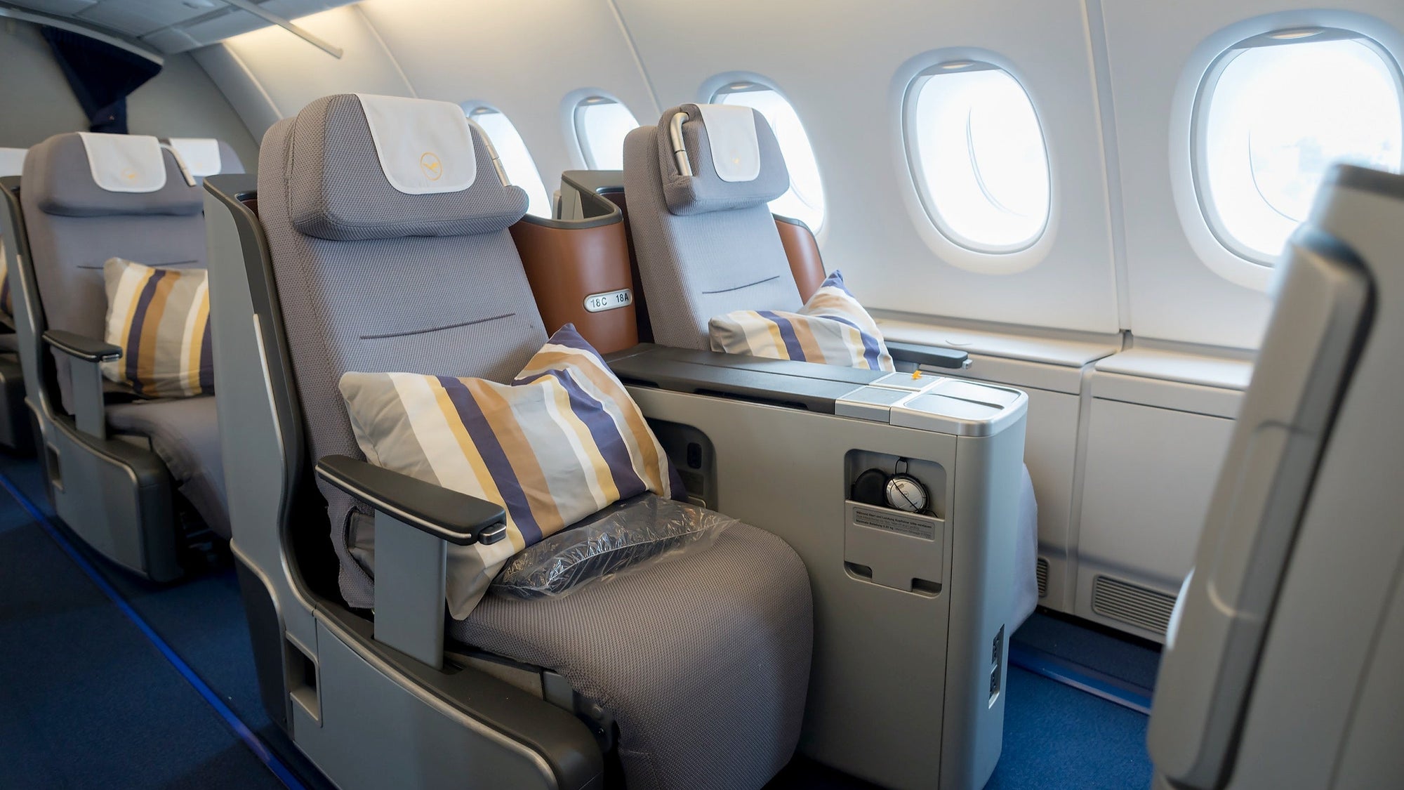Lufthansa business class seat