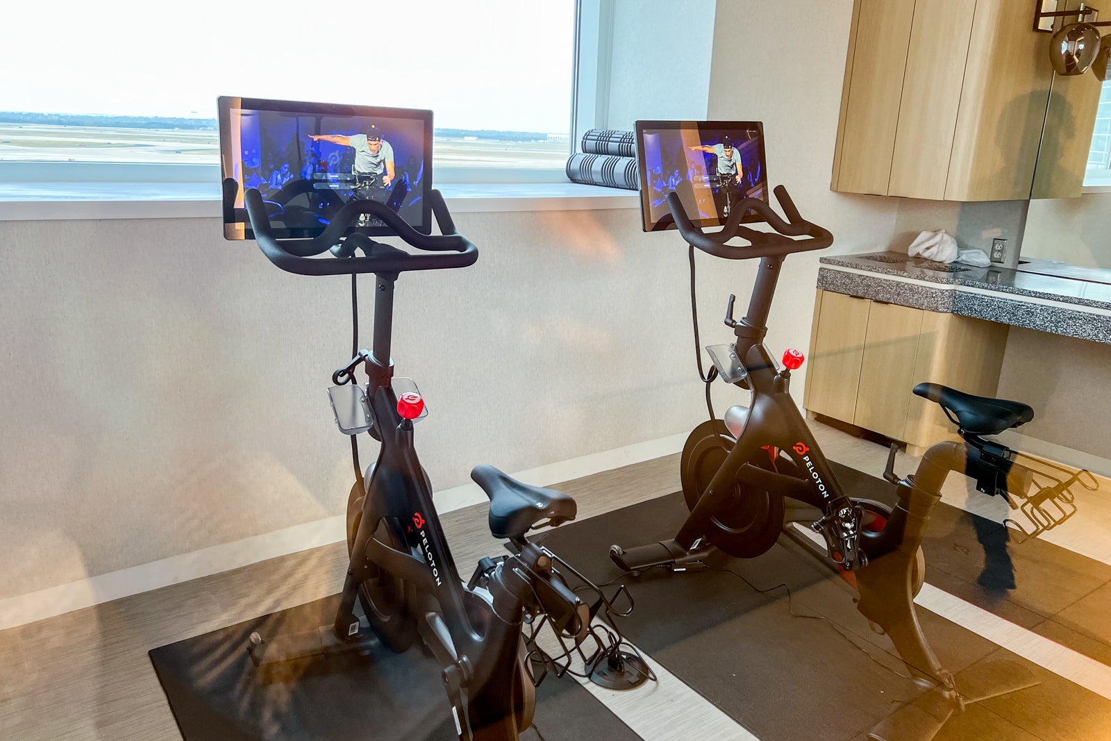 Capital One Lounge DFW