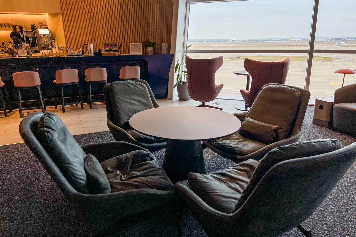 The best lounges at DFW Airport: Admirals Clubs, Centurion and more ...