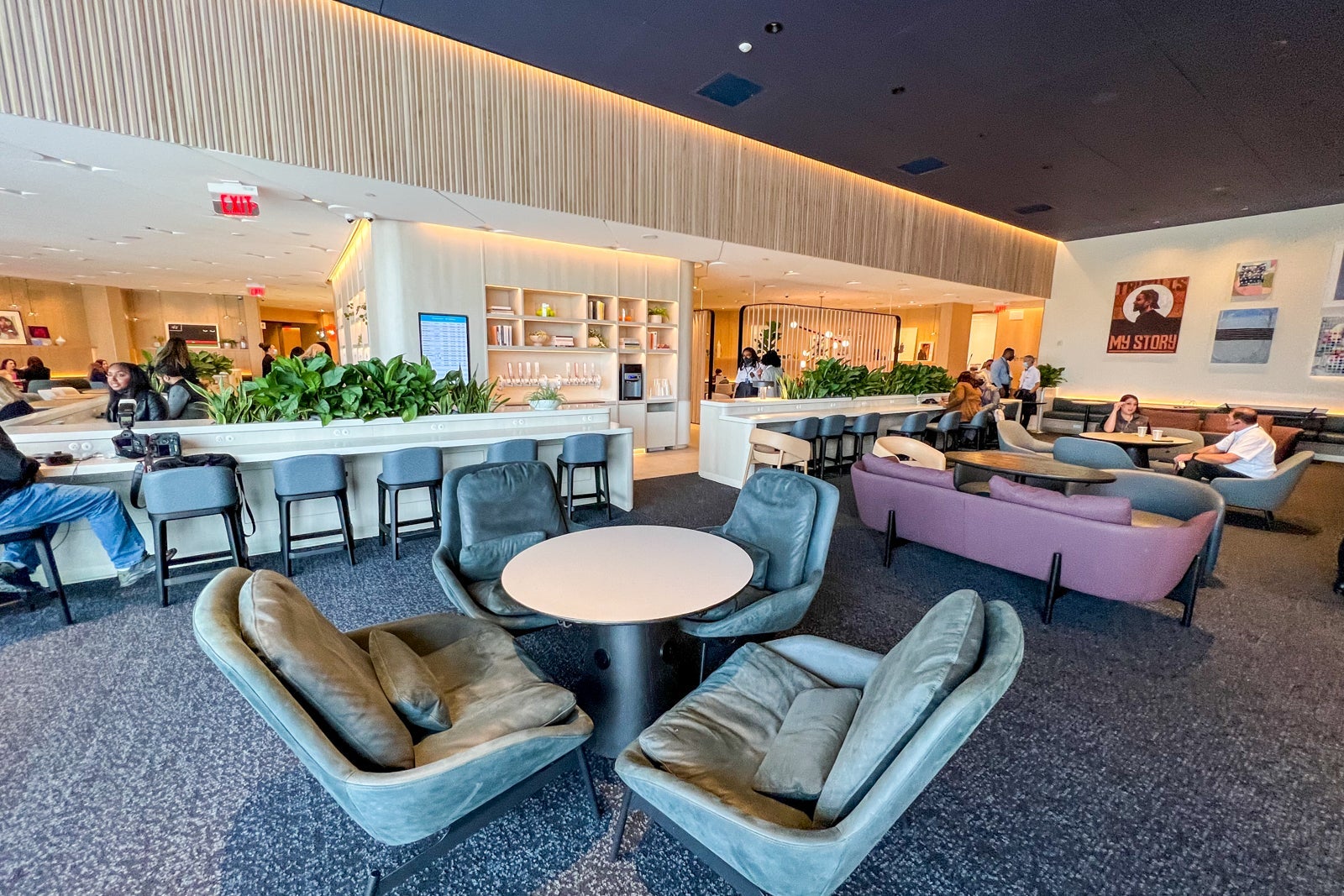 Capital One Lounge DFW