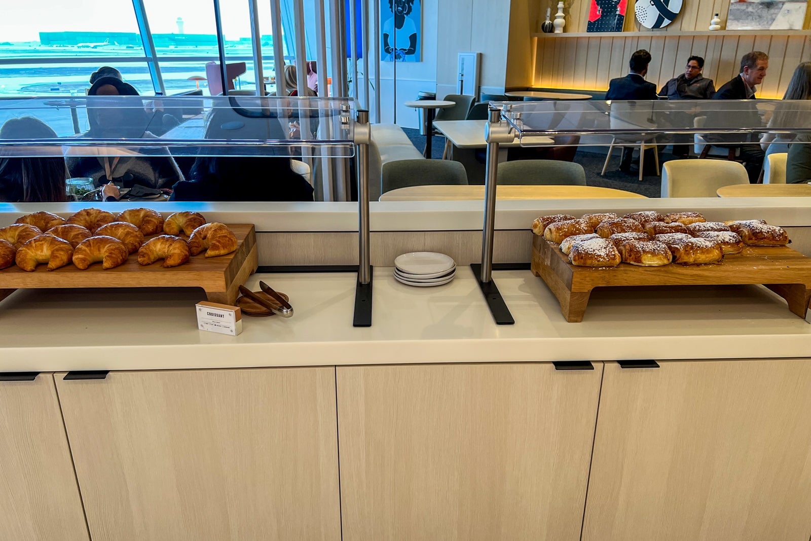 Capital One Lounge DFW food