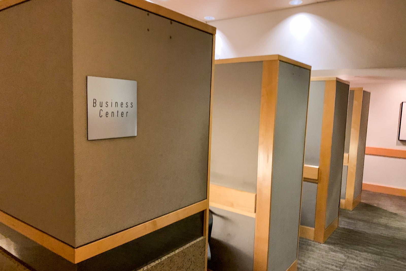 AA Admirals Club DFW Terminal C