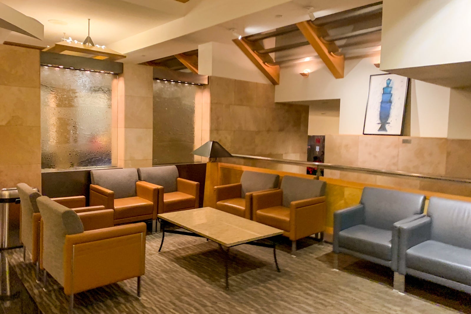 AA Admirals Club DFW Terminal C