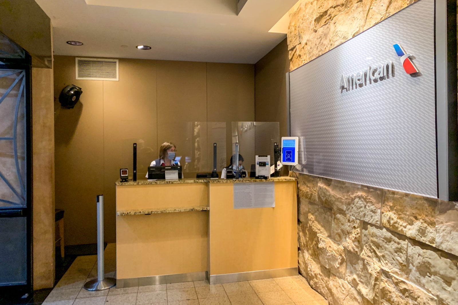 AA Admirals Club DFW Terminal C