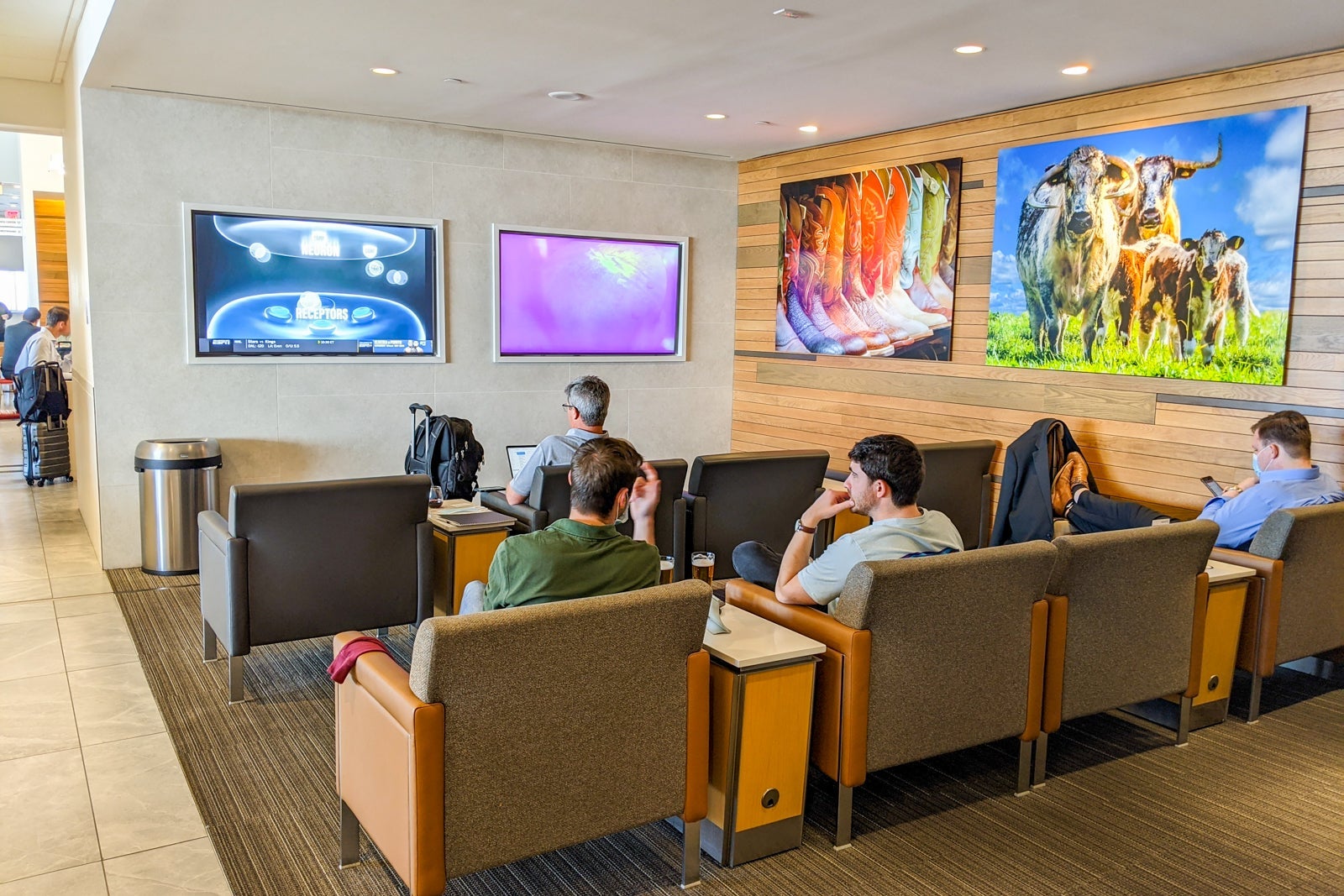 DFW Admirals Club Terminal D