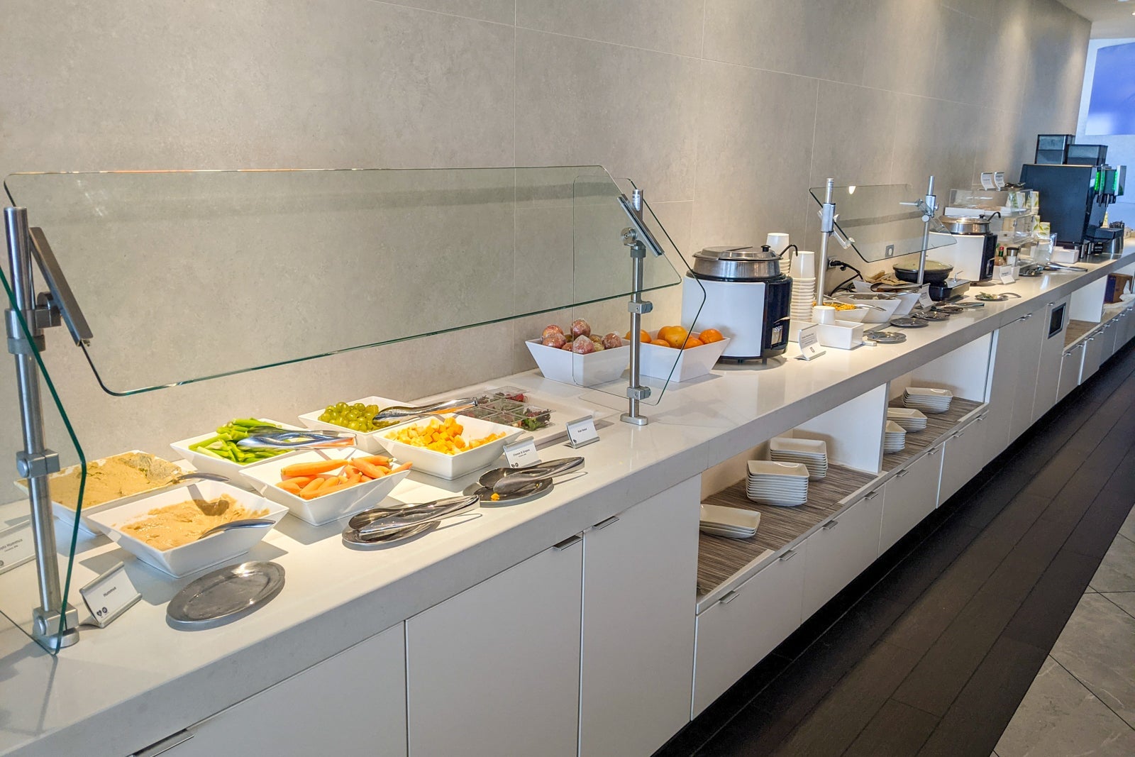 Food at the DFW Terminal D Admirals Club