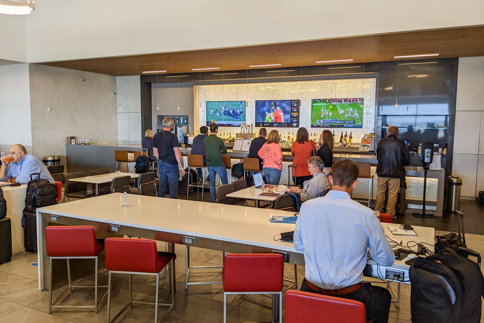 DFW Admirals Club Terminal D