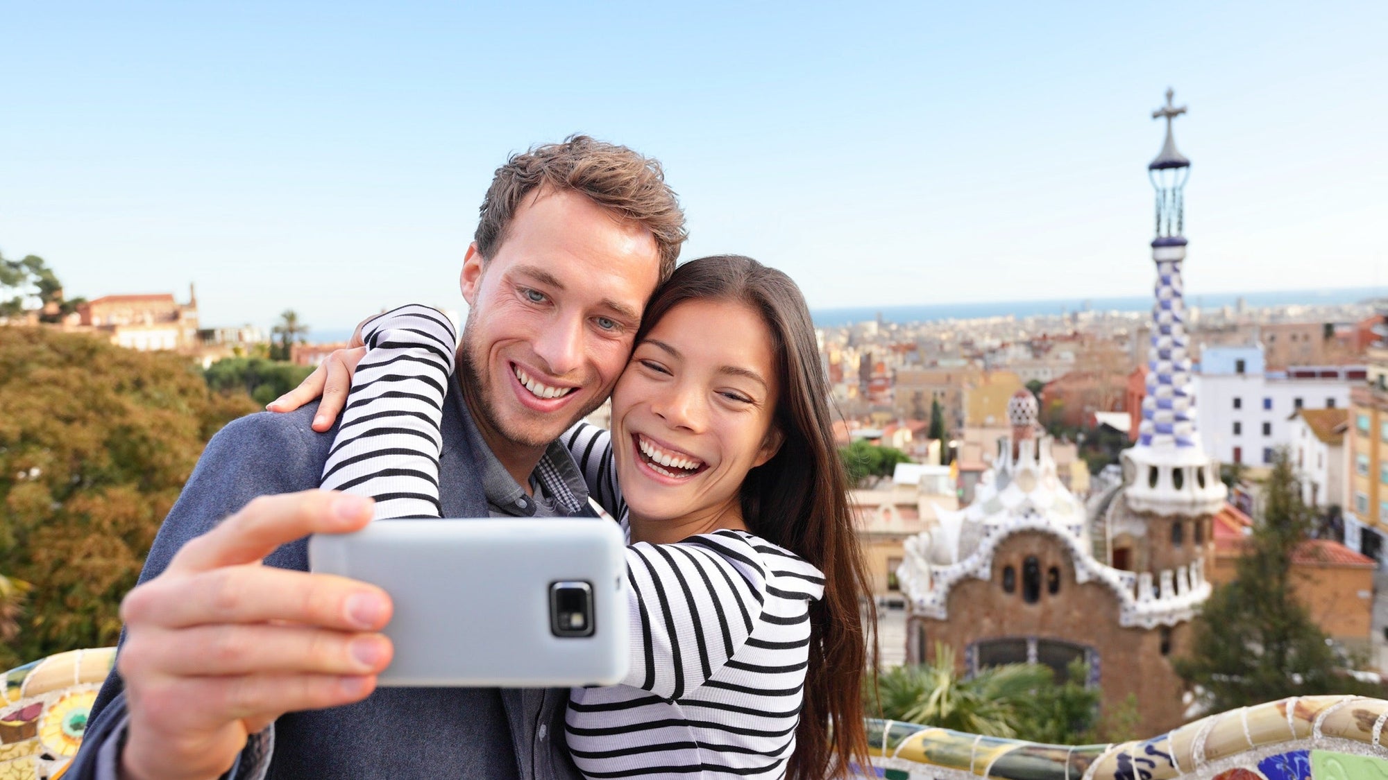 Couple taking a selfie in Barcelona