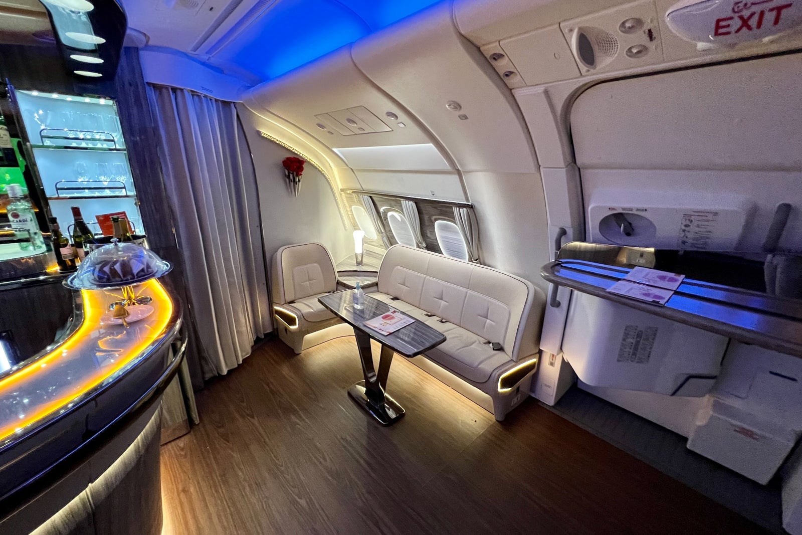 emirates a380 bar area