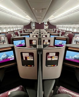 Is it better to redeem Avios through British Airways Executive Club or Qatar Airways Privilege Club?