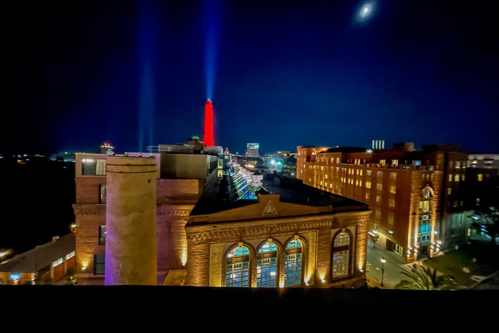 Nighttime view of the Power Plant at the JW Marriott Savannah Plant Riverside