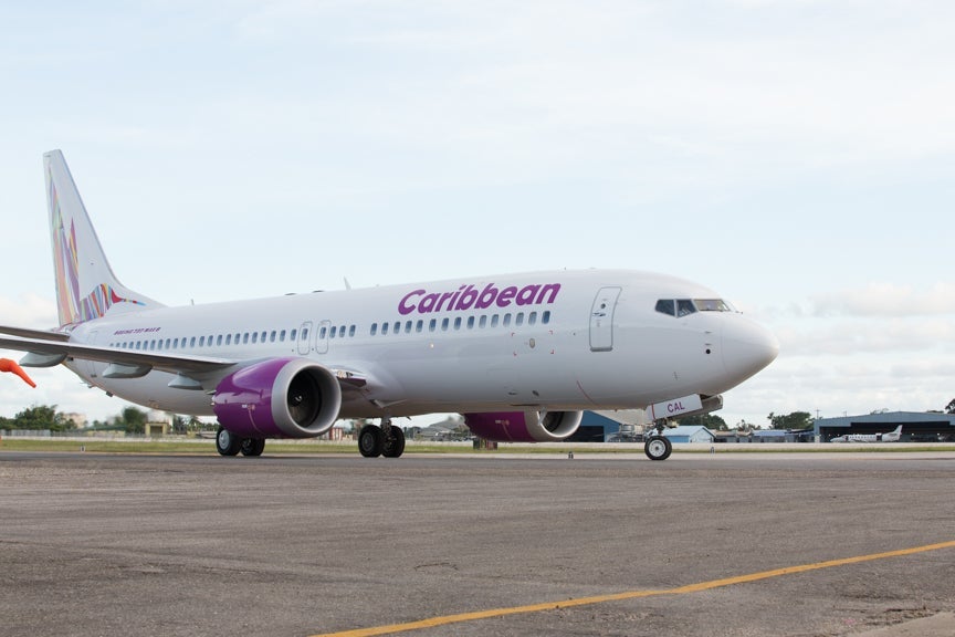 航空機・ヘリコプター BOEING737-8Q8 Caribbean Airlines 4K | 2022 Caribbean Airlines Latest Boeing 737-8 MAX (9Y-SUR