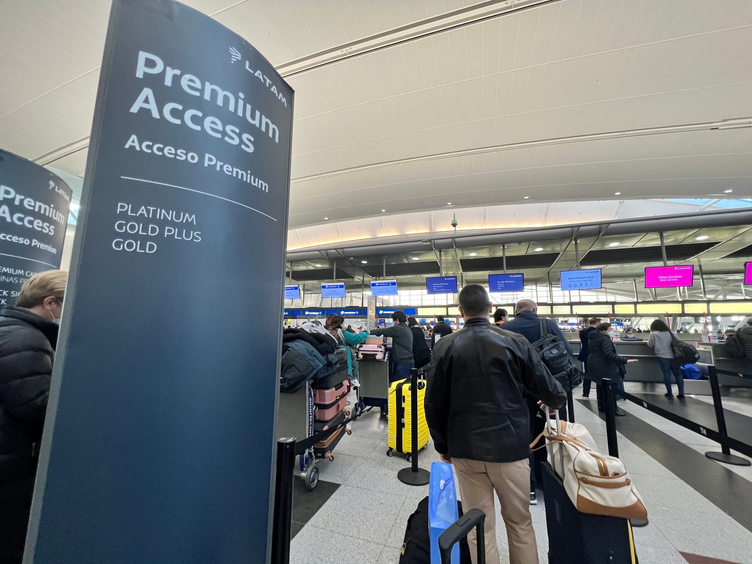 latam jfk terminal 4