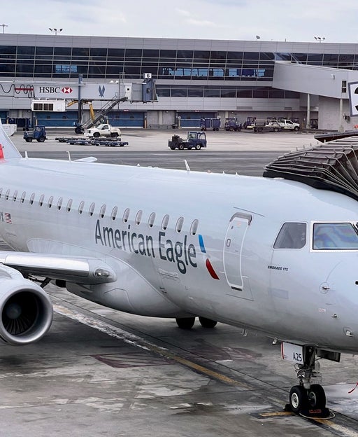 American Eagle Airlines Embraer 175