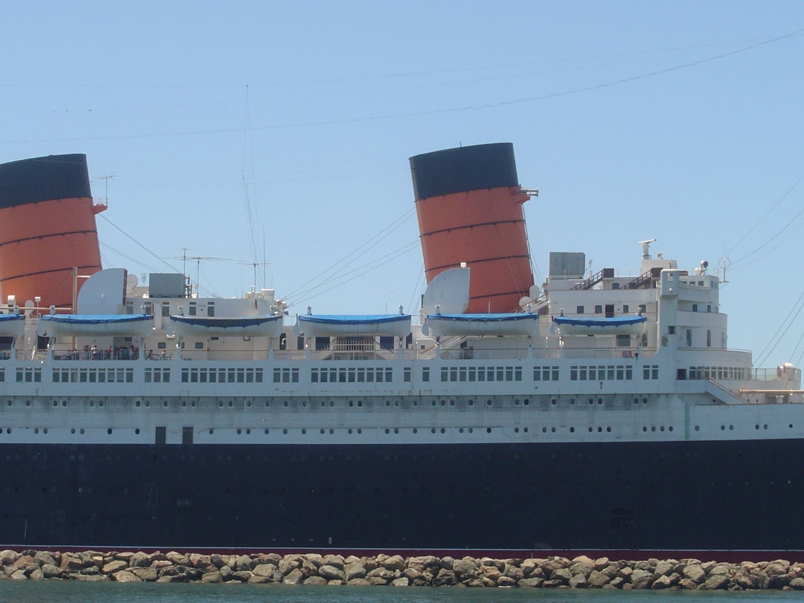 Queen Mary docked in Long Beach_