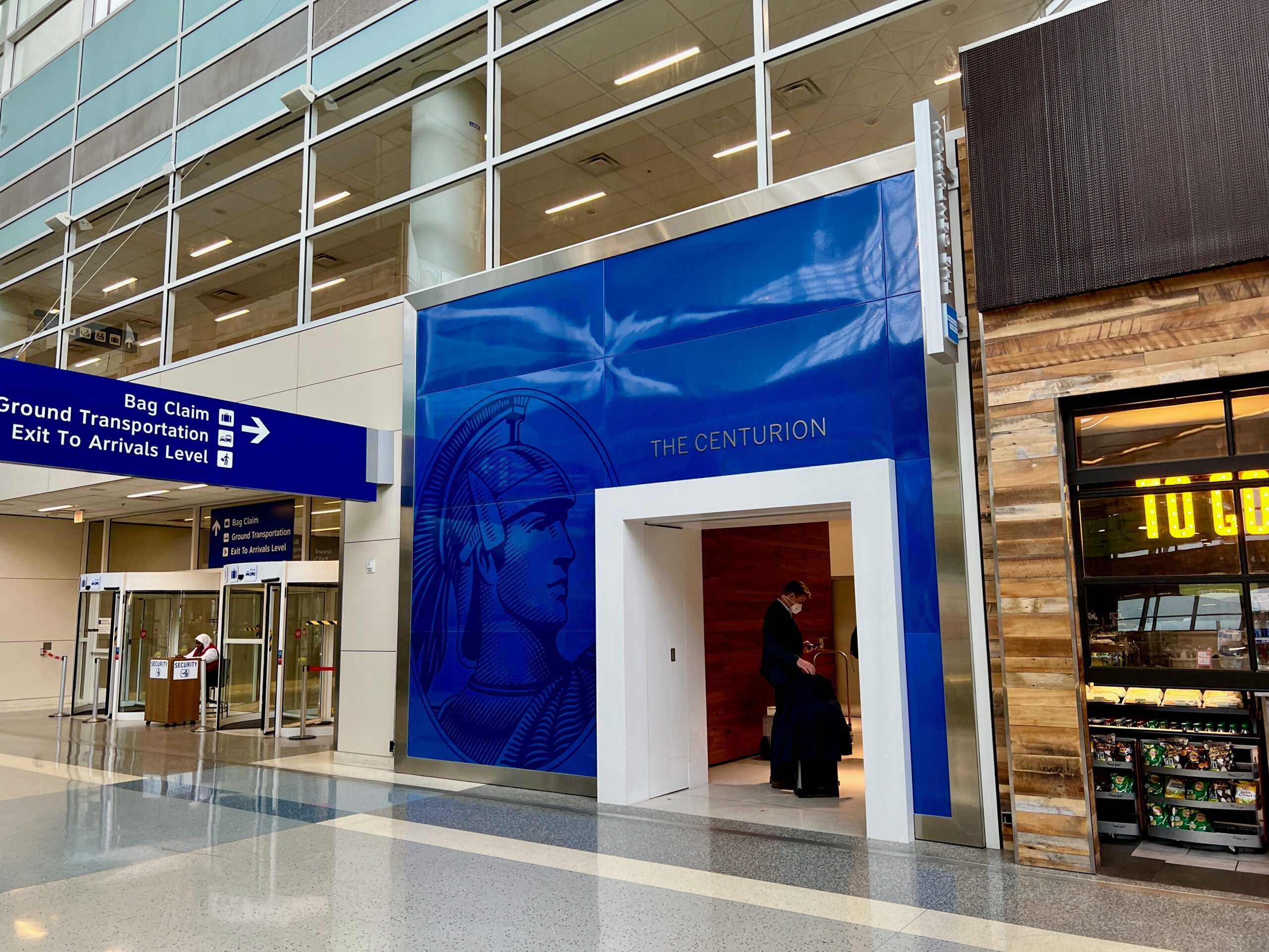 Amex DFW lounge exterior