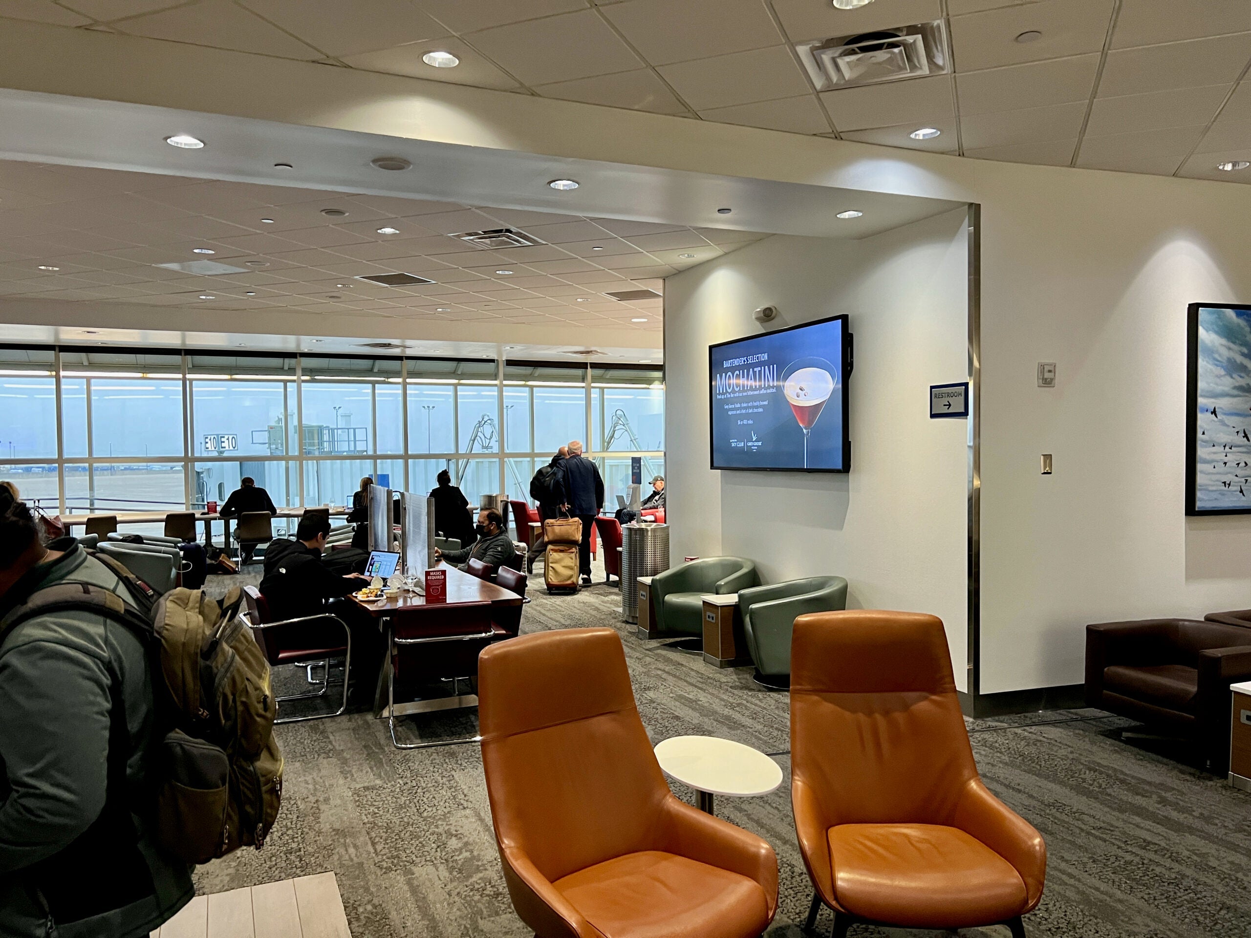 DFW Sky Club near tarmac