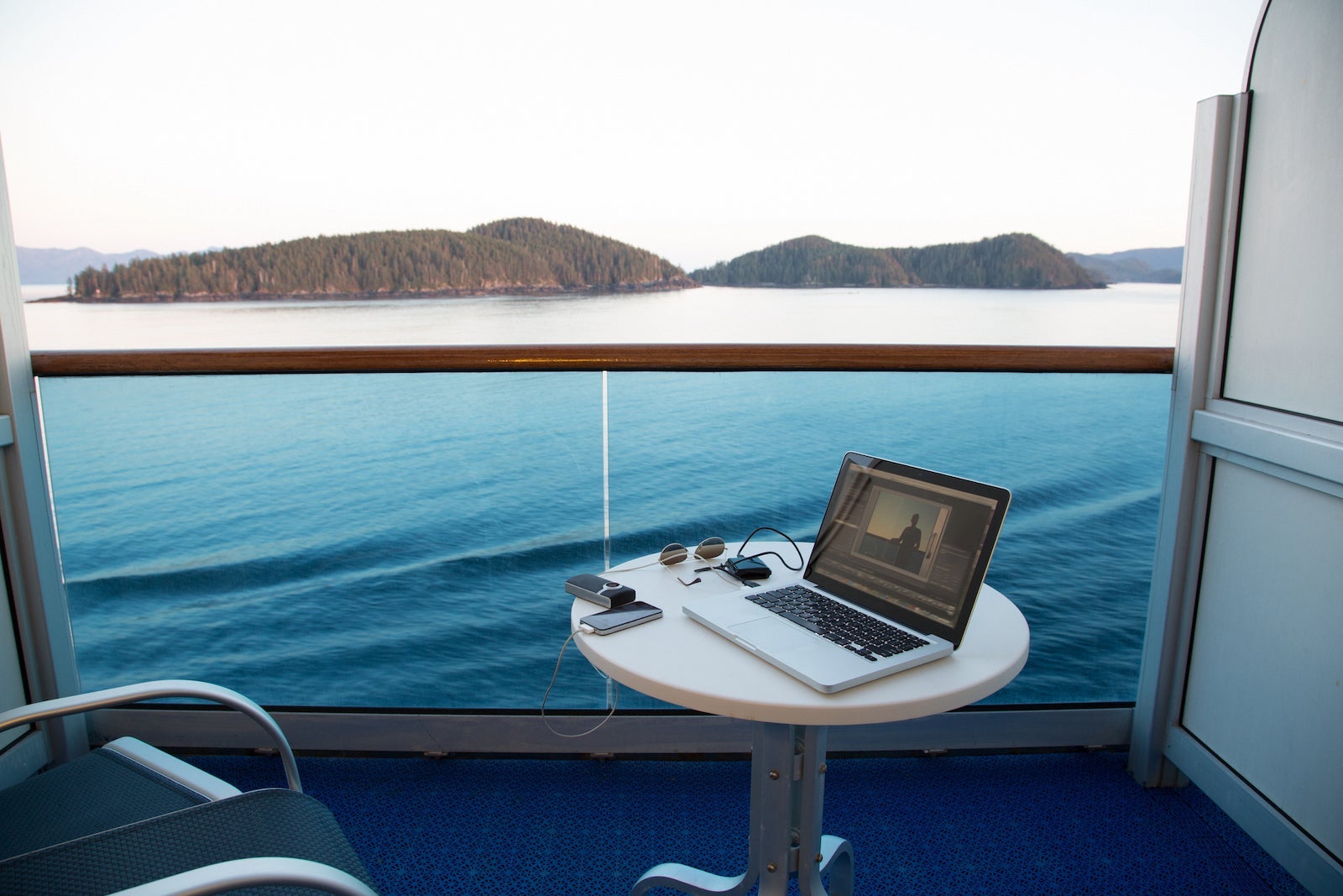 CRUISE INTERNET: Don't Get Ripped Off! 5 Secrets They DON'T Want You To Know.