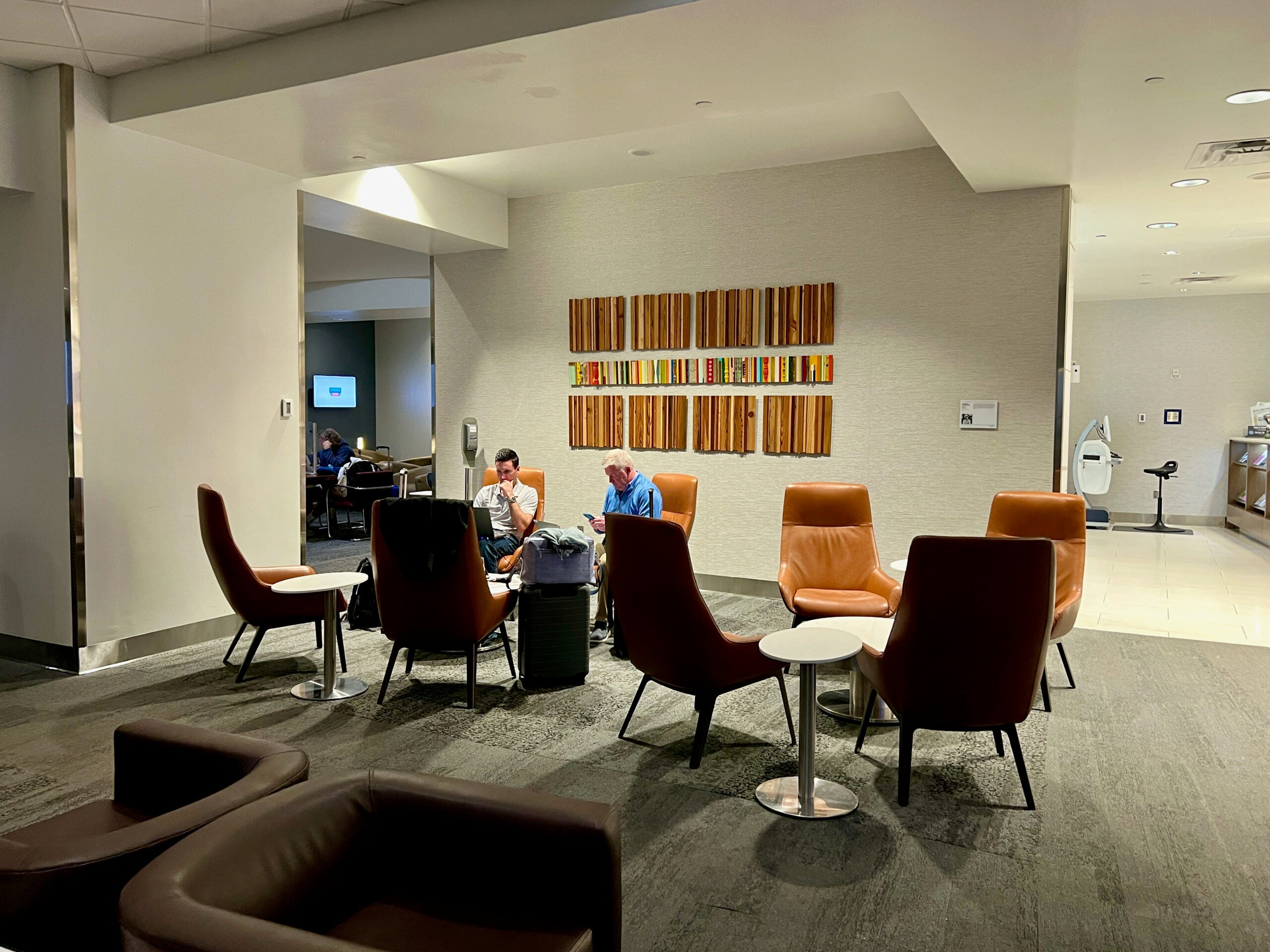 DFW Sky Club near tarmac