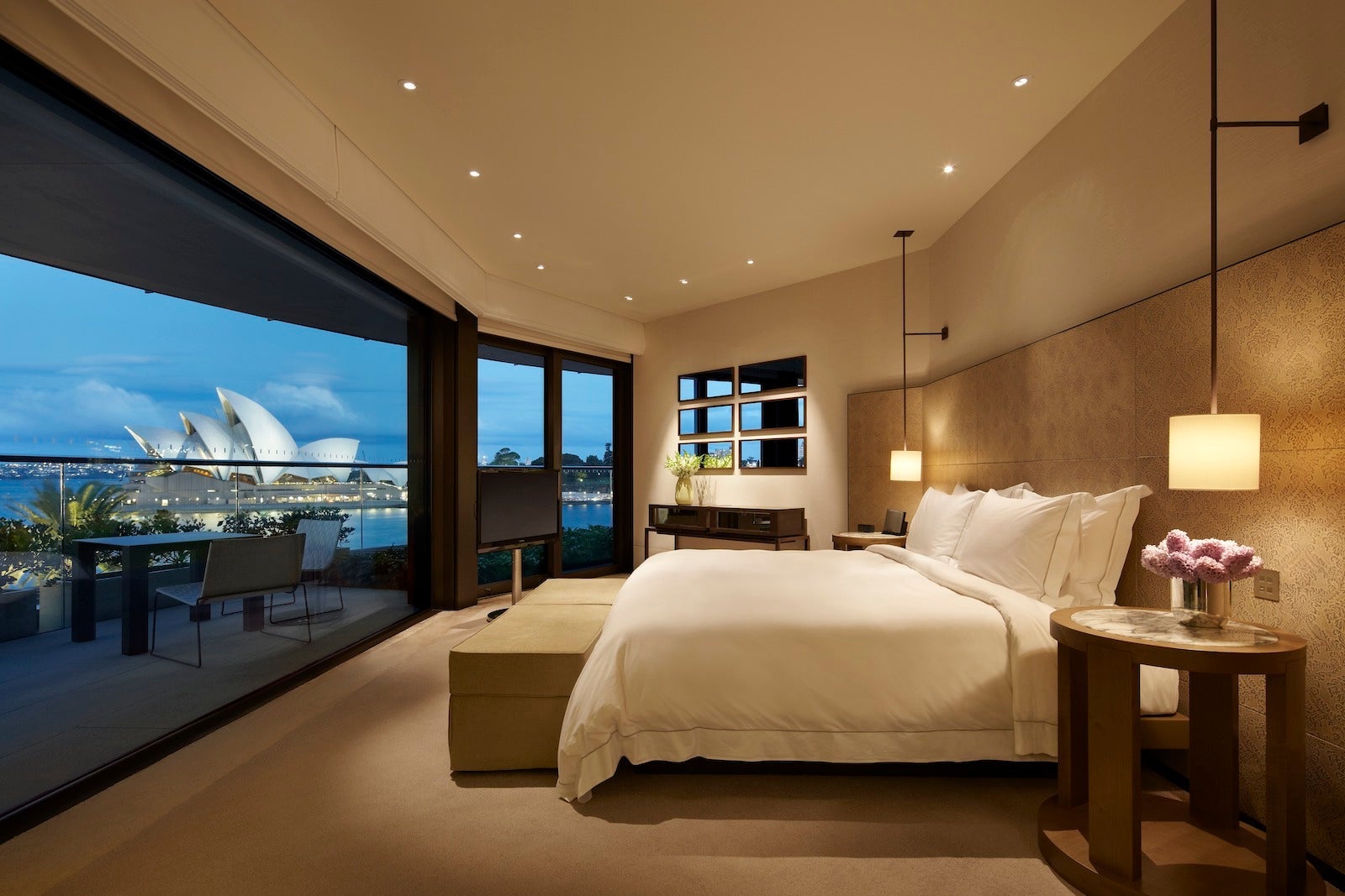 UMVA Uncovers: HYATT PRICE BOMBSHELL - 19 Top Properties EXPOSED: Shocking Award Chart Changes Slash or Skyrocket in Value - You Won't Believe the Jaw-Dropping Swings!