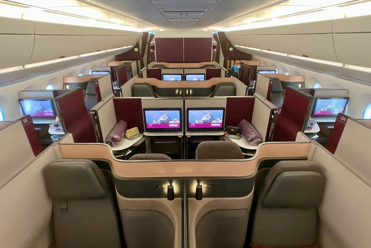 Qatar Qsuite A350-900