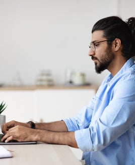 A freelance writer works from home.