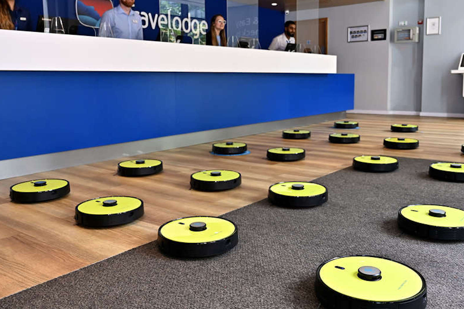robot vacuum cleaners in a formation